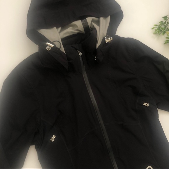 Lululemon Black Puddle Jumper Jacket - Picture 6 of 8